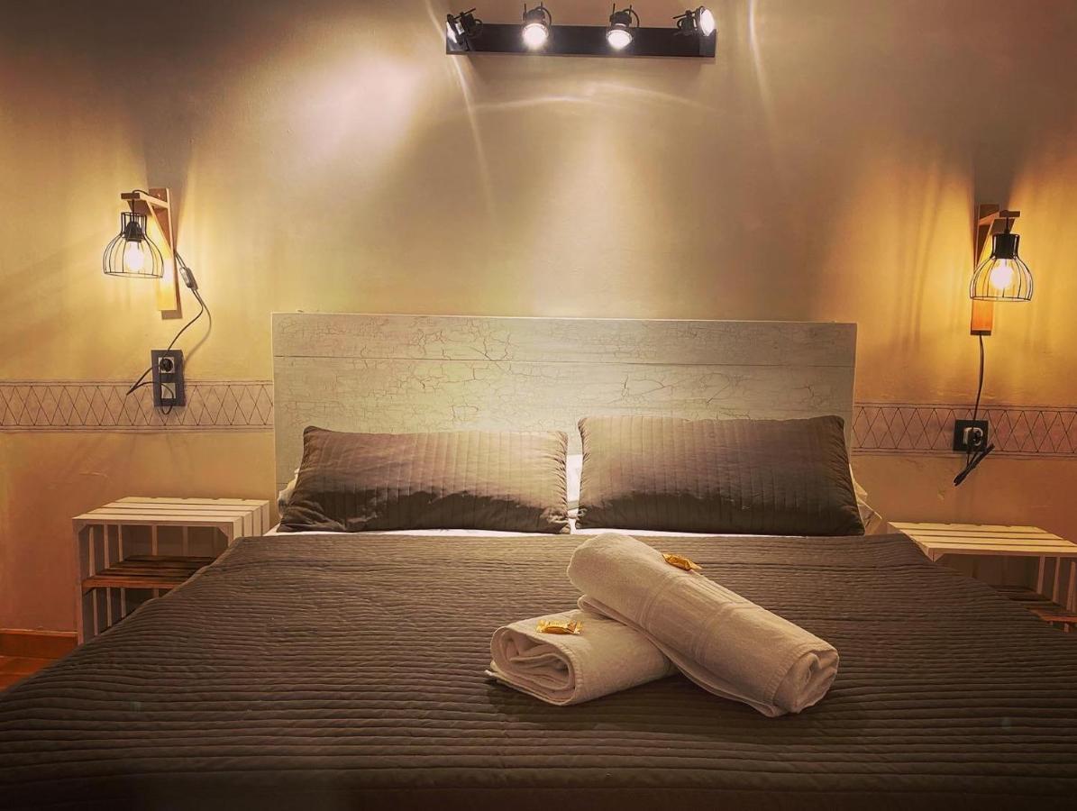 Hostal La Cuineta De Cal Triuet Gósol Eksteriør bilde