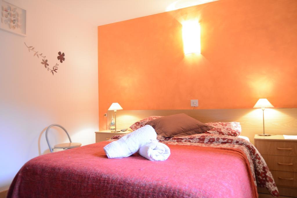 Hostal La Cuineta De Cal Triuet Gósol Eksteriør bilde